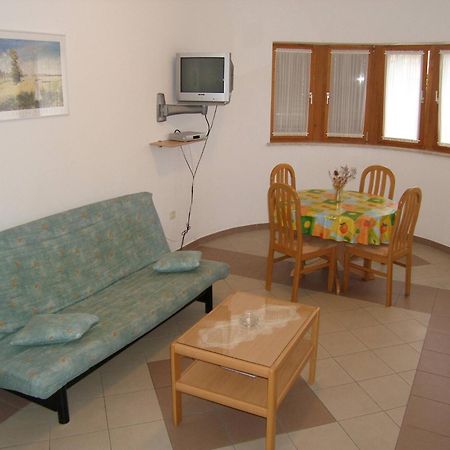 Lorena Apartments In Pula Extérieur photo