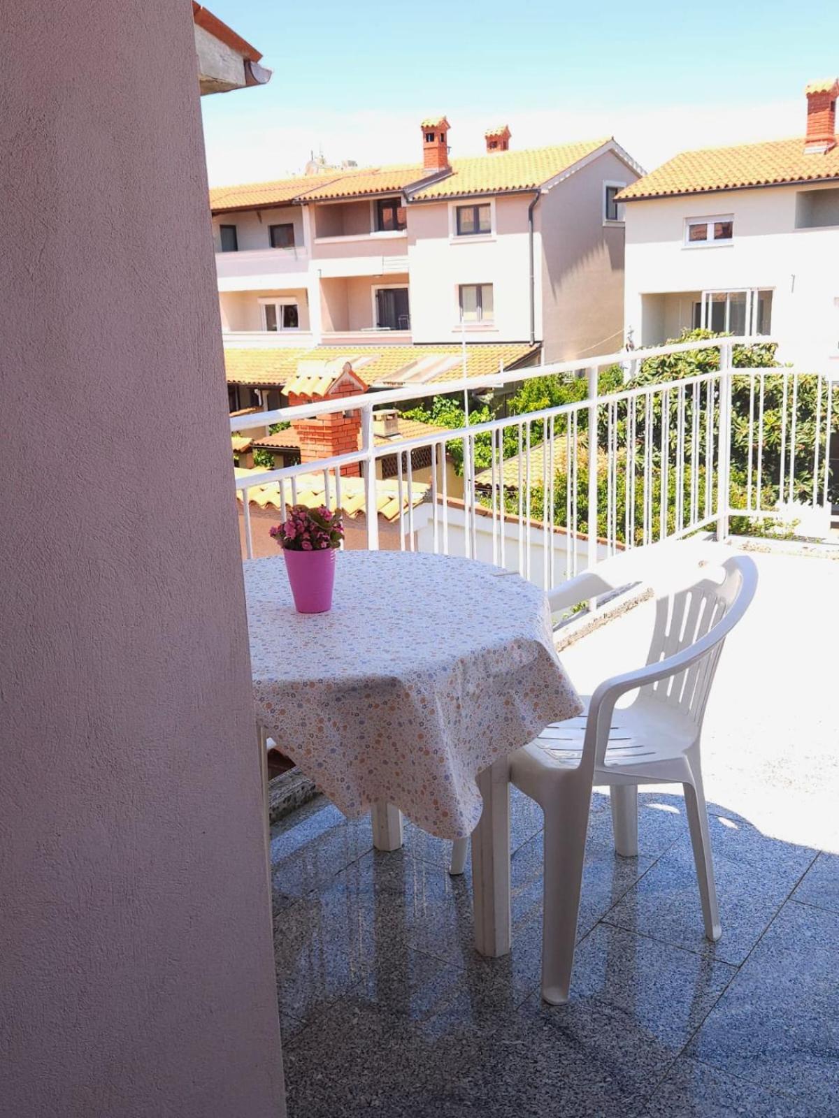 Lorena Apartments In Pula Extérieur photo
