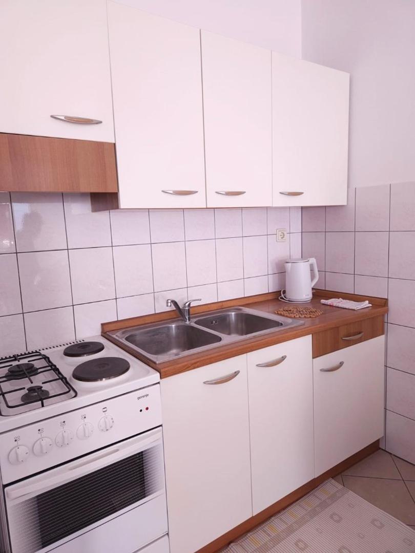 Lorena Apartments In Pula Extérieur photo