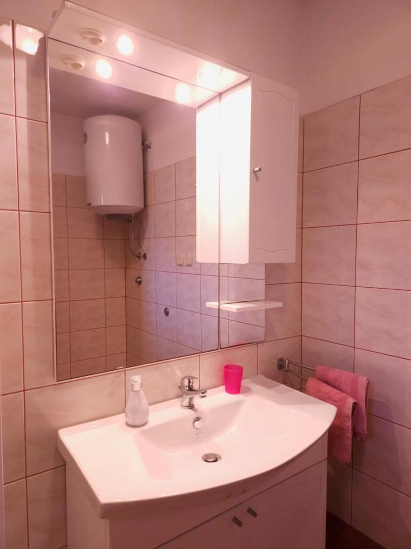 Lorena Apartments In Pula Extérieur photo