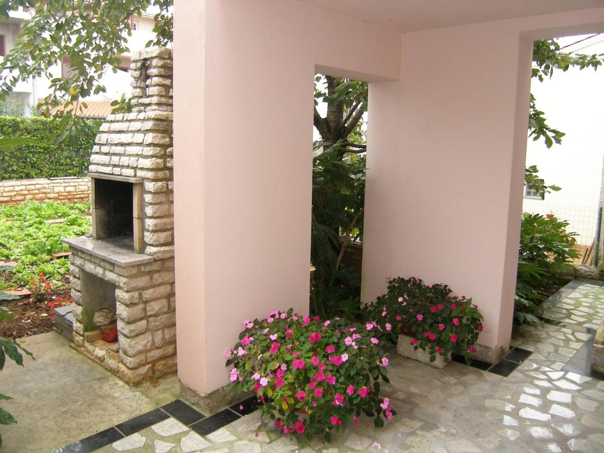 Lorena Apartments In Pula Extérieur photo