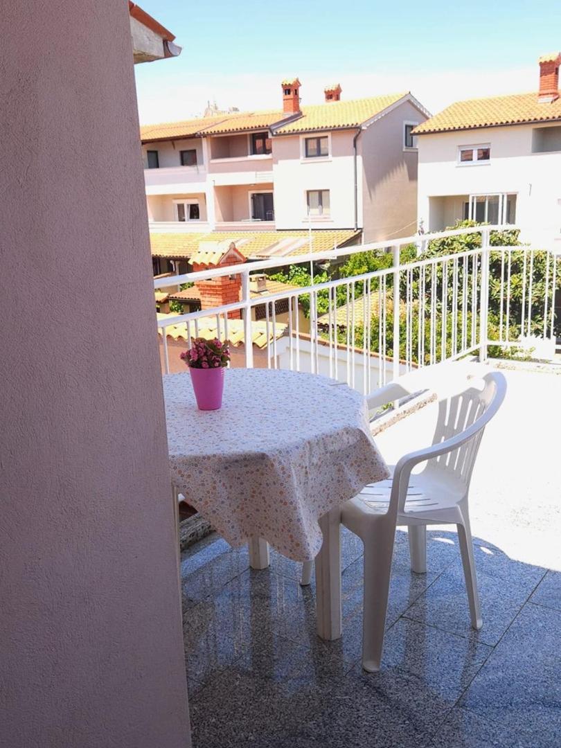 Lorena Apartments In Pula Extérieur photo